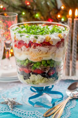 Noel salata katmanlı