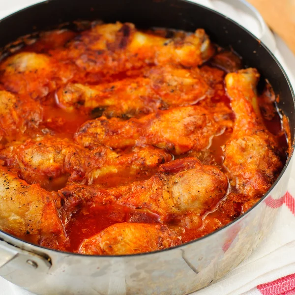 Frango de tomate e guisado de cogumelos — Fotografia de Stock