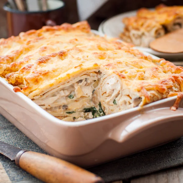 Cheese Crusted Crepe Bake — Stock Photo, Image