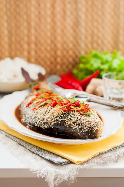 Asian Style Baked Fish With Chili, Ginger and Soy Sauce Dressing — Stock Photo, Image
