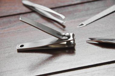 çivi kırpma kümesi