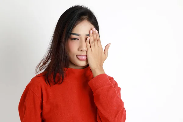 Donna Asiatica Piedi Sullo Sfondo Bianco — Foto Stock