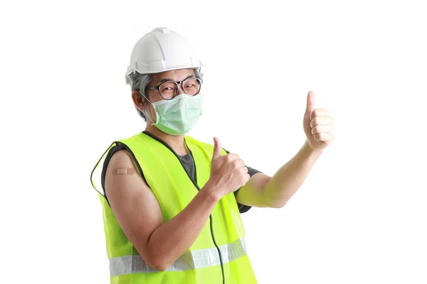 Asian Labor Showing Plaster His Shoulder — Stock Photo, Image