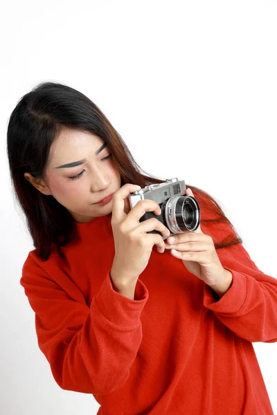 Mujer Asiática Pie Sobre Fondo Blanco — Foto de Stock