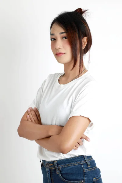 Femme Asiatique Debout Sur Fond Blanc — Photo