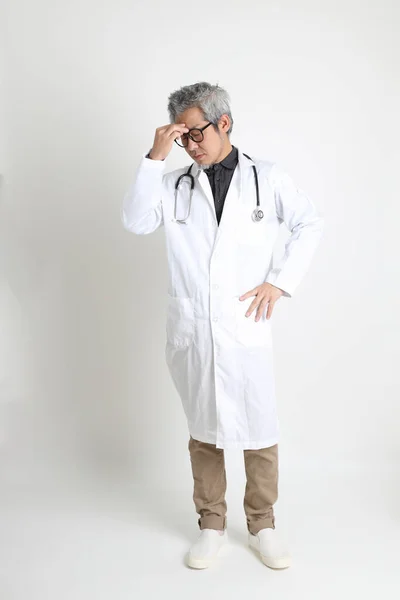 Senior Asian Physician White Background — Stock Photo, Image