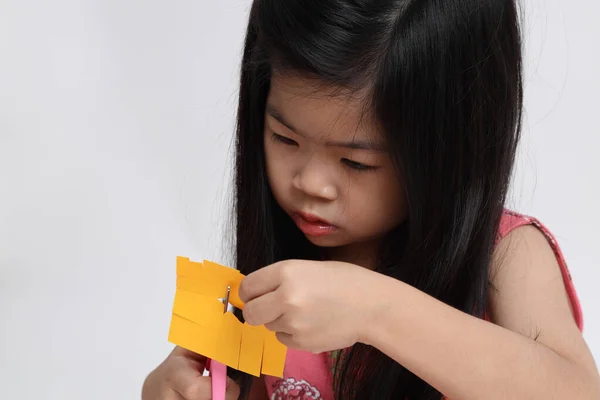 Asian Girl Using Scissor Cut Paper — Stock Photo, Image