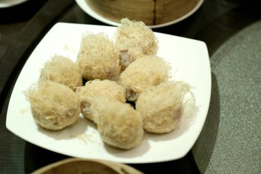 Çin yemeğinin adı kızarmış taro..