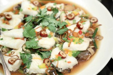 Çin soslu kızarmış balık..