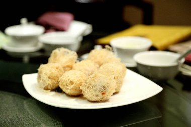 Çin yemeğinin adı kızarmış taro..