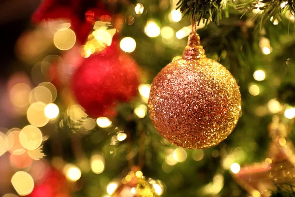 Christmas Decoration Hang Christmas Tree — Stock Photo, Image