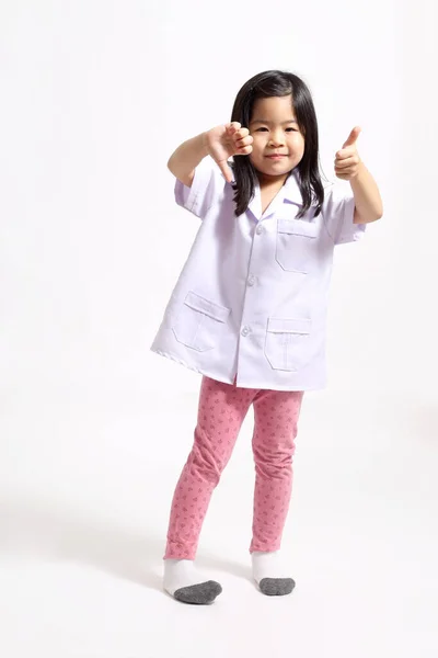 Jovem Menina Asiática Uniforme Médico — Fotografia de Stock