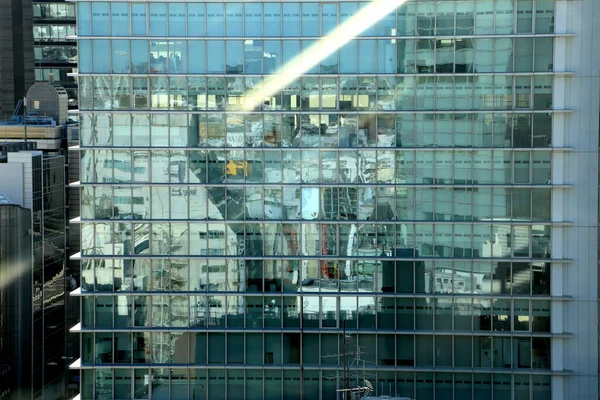 Відбиття Міста Шібуя Вікна — стокове фото