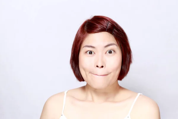 Portrait Femme Asiatique Sur Fond Blanc — Photo