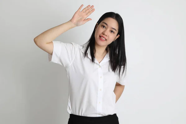 Menina Asiática Uniforme Universitário Sobre Fundo Branco — Fotografia de Stock