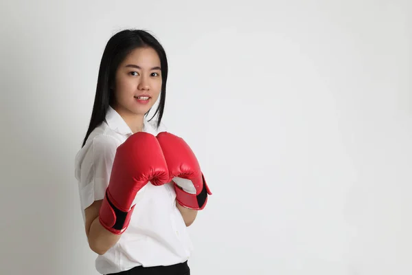 Het Aziatische Meisje Universiteit Uniform Staan Witte Achtergrond — Stockfoto