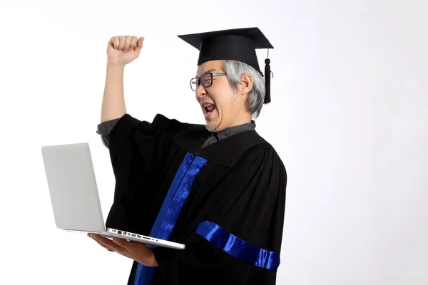 Uomo Asiatico Con Abito Laurea — Foto Stock