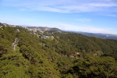 Teleferikle Da Lat şehrinin en üst görüntüsü..