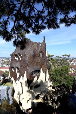 Da Lat, Vietnam - 22 Aralık 2019 Da Lat şehrinin çılgın evi, Vietnam.