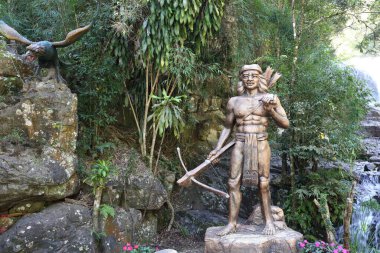 Da Lat, Vietnam - 22 Aralık 2019: Datanla 'daki heykel, Da lat, Vietnam.