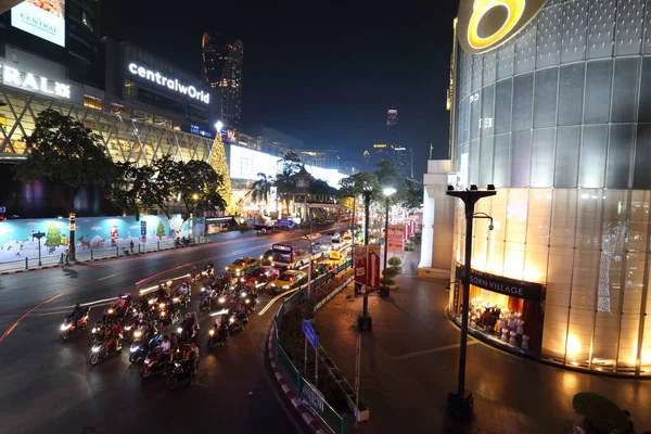 Μπανγκόκ Ταϊλάνδη Δεκεμβρίου 2019 Νυχτερινή Σκηνή Στο Rachadamri Μπανγκόκ Ταϊλάνδη — Φωτογραφία Αρχείου