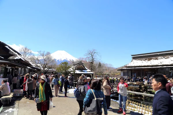 Oshino Hakkai Japán 2019 Április Turisták Ellátogatnak Oshino Hakkai Fuji — Stock Fotó