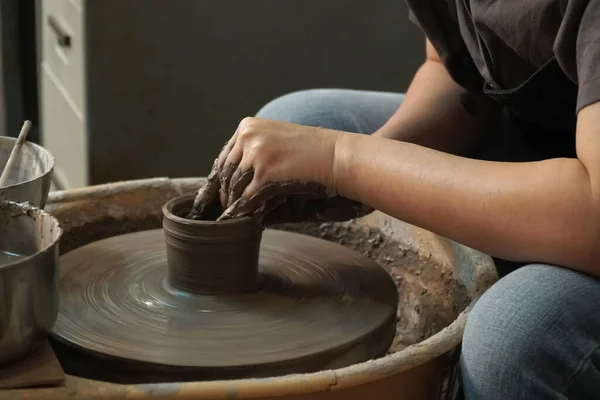 Asian Woman Doing Craft Design Works — Stock Photo, Image