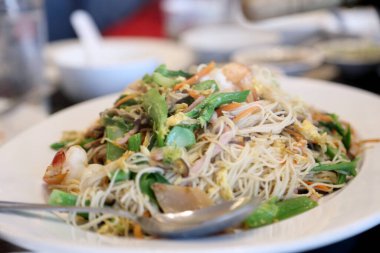 Karidesli kızarmış şehriye..