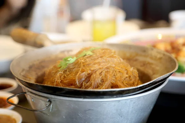 Hete Garnalen Met Gras Noedel Gekookt Pot — Stockfoto