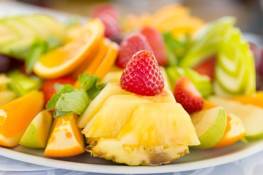 Taze meyve parti plaka