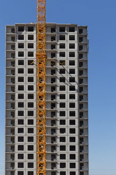 Edificio de nueva construcción casa de apartamentos — Foto de Stock