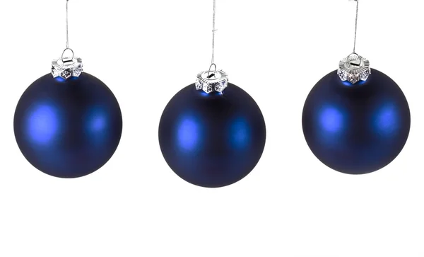 Bolas de Natal vermelhas isoladas em branco — Fotografia de Stock