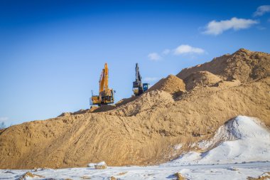 iş yerinde sarı Ekskavatör