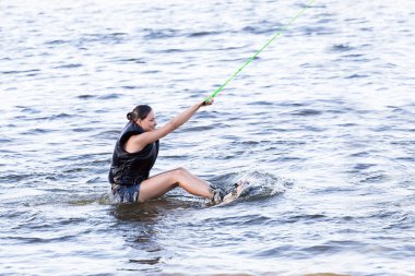 Kadın çalışma wakeboarding