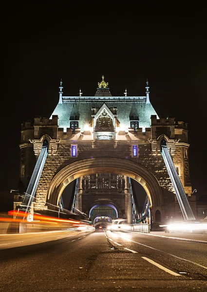 Tower Bridge bei Nacht, London — Stockfoto