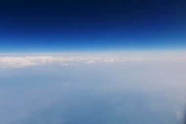 Uçağın penceresinden görüntü