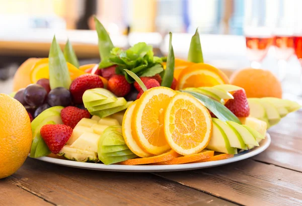 Fruit plate — Stock Photo, Image