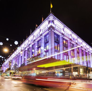 13 Kasım 2014 Oxford Street, Londra, Noel için dekore edilmiş 