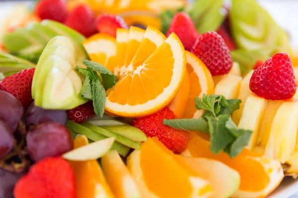 Fresh fruit party plate — Stock Photo, Image