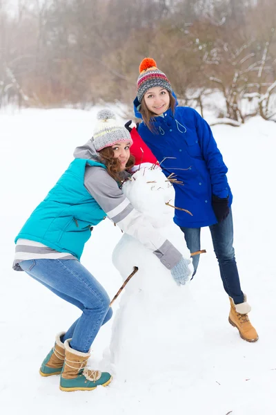 Winter women have fun outdoors — Stock Photo, Image