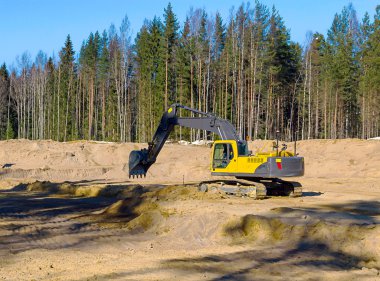 iş yerinde sarı Ekskavatör