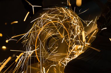 netlik ve aşındırıcı disk makine tarafından demir kesme