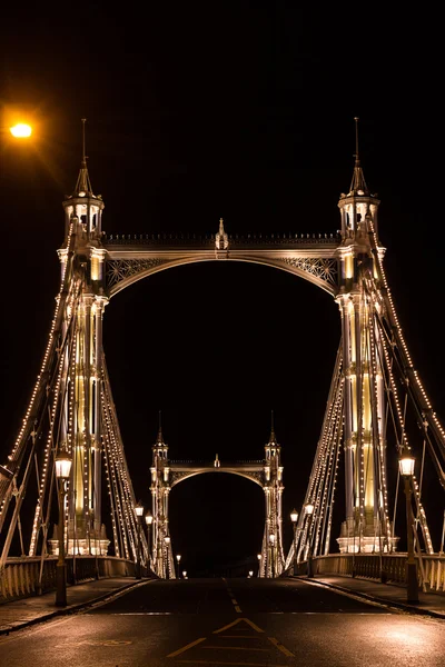 Albert bridge nocą, Londyn — Zdjęcie stockowe