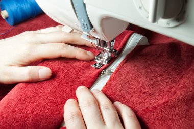 Dikiş makinesi