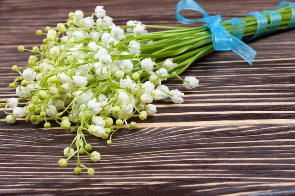 Vadinin zambaklarından bir buket