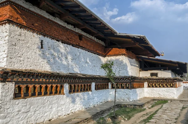 Храм Кьичу Лакханг, Паро, Бутан — стоковое фото