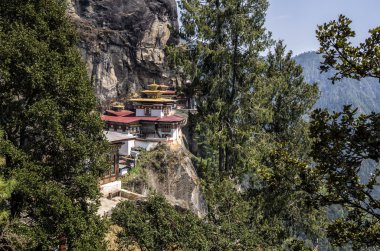 Taktshang Manastırı, Birleşik Arap Emirlikleri. Kaplanlar yuva Manastırı da Taktsang Palphug Manastırı biliyorum. Cliffside Vadisi'nin üst: Paro, Bhutan, yer.