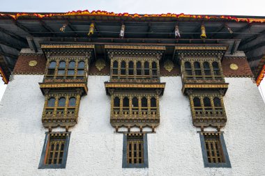 Punakha Dzong, Birleşik Arap Emirlikleri - Punakha Dzong veya Punakha, Bhutan'ın eski başkenti Pungthang Dewachen Phodrang (Palace of büyük mutluluk).