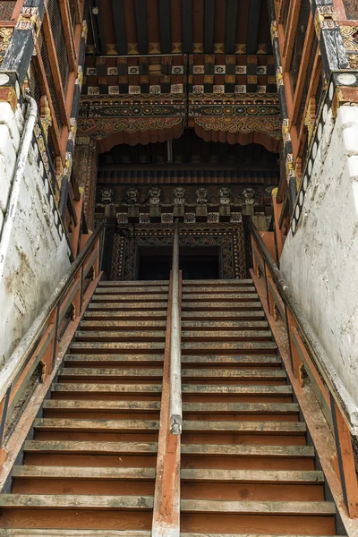 Tashichho Dzong, Thimphu, Bhutan manastırda için adımlar — Stok fotoğraf