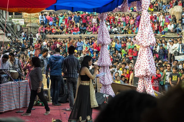 Katmandou Népal Avril 2016 Grand Nombre Personnes Rassemblent Sur Place — Photo